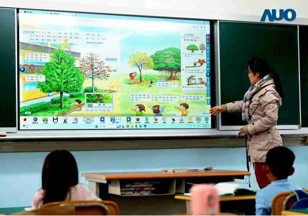 糖果派对与达擎共同开发的〝远程设备管理系统〞，，，，透过流畅的多功能安装模式、、直觉设计的整合操作接口，，，可同时管理多部设备，，，改善学校的设备管理痛点